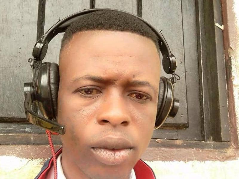 Adama Kankonde, journaliste, de la radio locale Umoja de Nsumbula