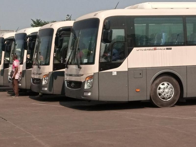 Des nouveaux bus de TRANSCO réceptionnés par le ministre des transports, voies de communication Chérubin Okende