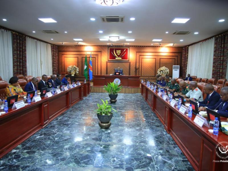 Réunion du conseil supérieur de la défense