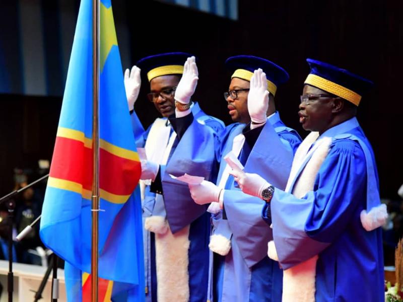 Trois nouveaux à la cour constitutionnelle prêtent serment devant Félix Tshisekedi au Palais du peuple