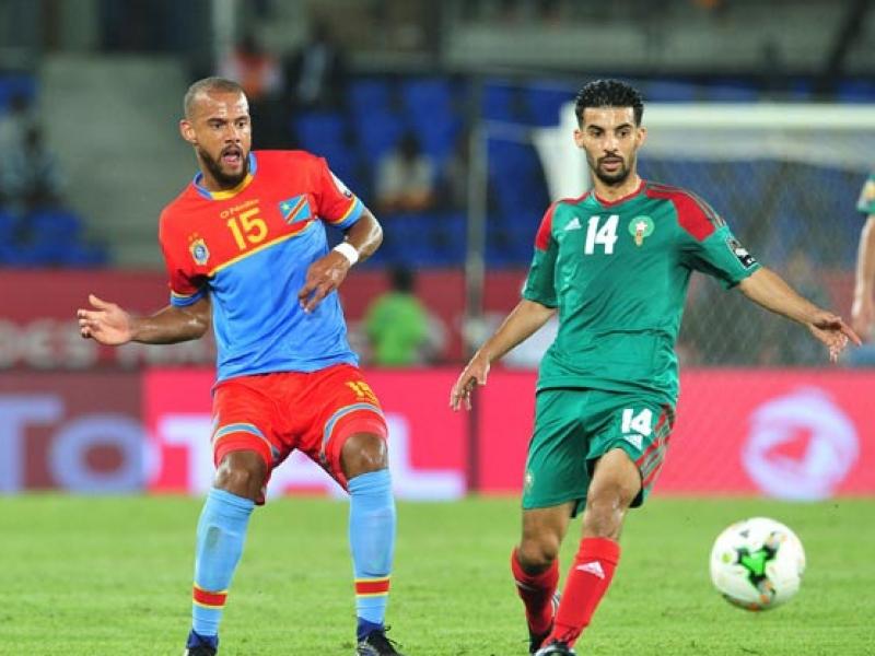 Match retour à Kinshasa des éliminatoires Mondial 2018. Rémi Mulumba en duel avec un défenseur Marocain