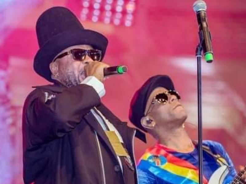 JB Mpiana et Alain Makaba, lors du grand concert public au stade des martyrs. [Photo d'illustration]