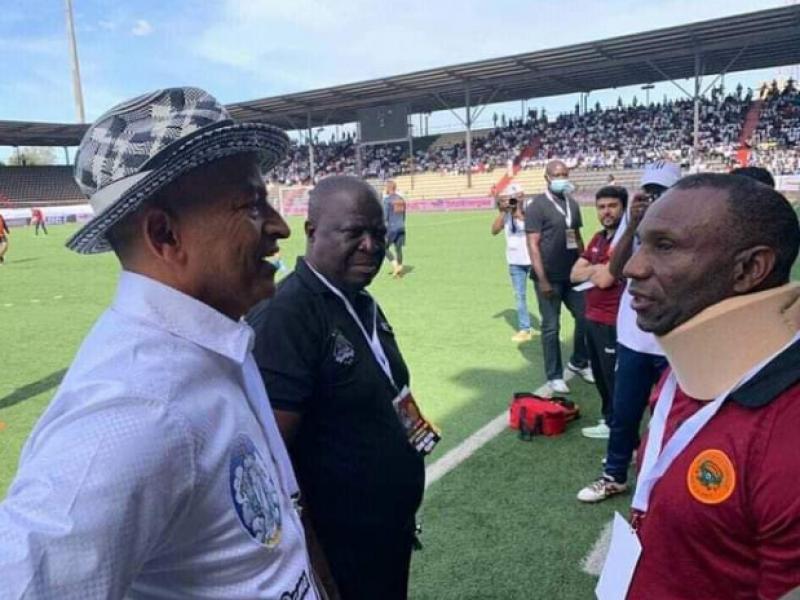 Le Président du TP Mazembe, Moïse et Florent Ibenge, lors de la demi-finale aller de la CAF à Lubumbashi. [Photo d'illustration]