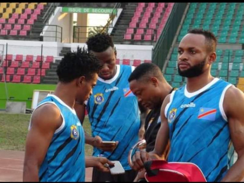 Les Léopards A' lors de leur première séance d'entraînement au stade Alphonse Masamba Débat de Brazzaville.