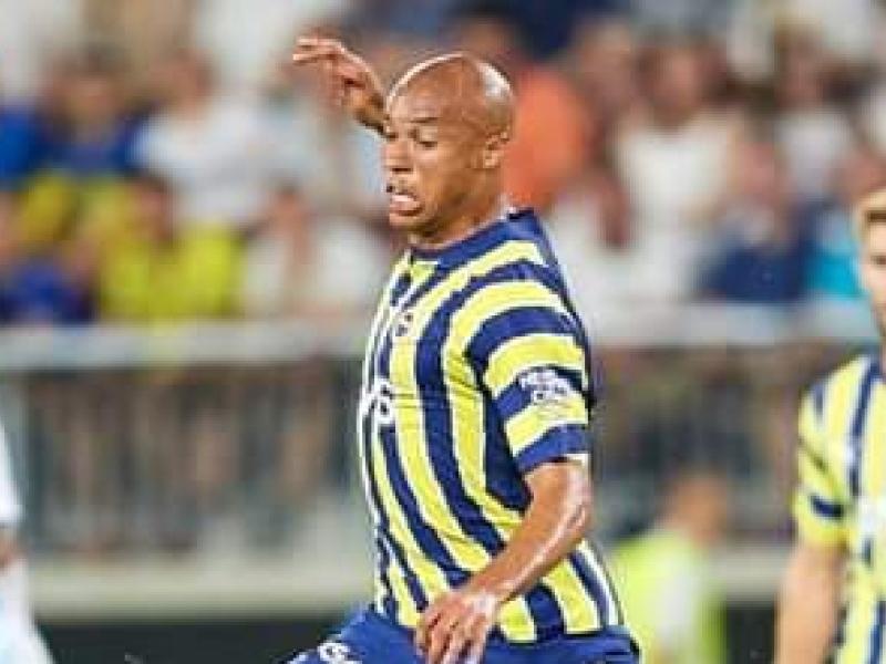Marcel Tisserand lors de la rencontre qui a opposait Fenerbahçe SK au Dynamo Kyiv.