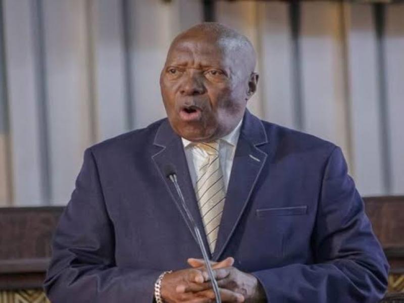 le recteur Jean-Richard Kambayi Bwatshia