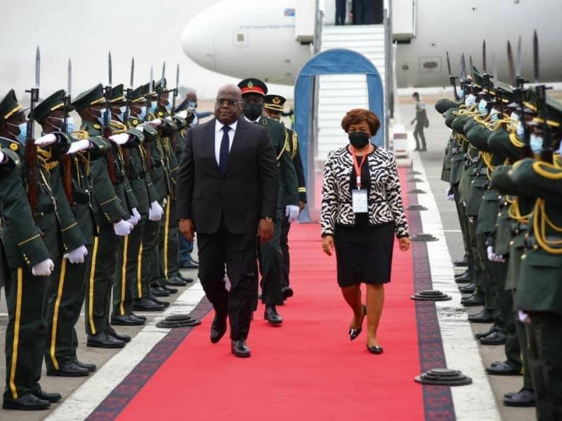 Arrivée du président Félix Tshisekedi à Luanda pour les obsèques de l'ex président Dos Santos