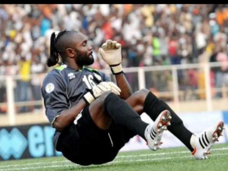 Robert Kidiaba en pleine célébration d'un but des Léopards, au stade des martyrs de Kinshasa. [Photo d'illustration]