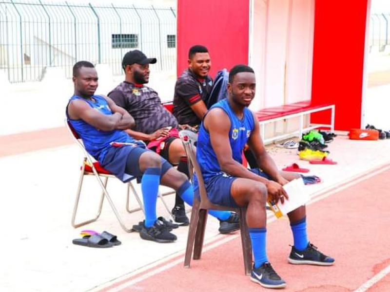Neeskens Kebano, Chadrack Akolo et quelques membres du staff technique de l'équipe nationale de la RDC.