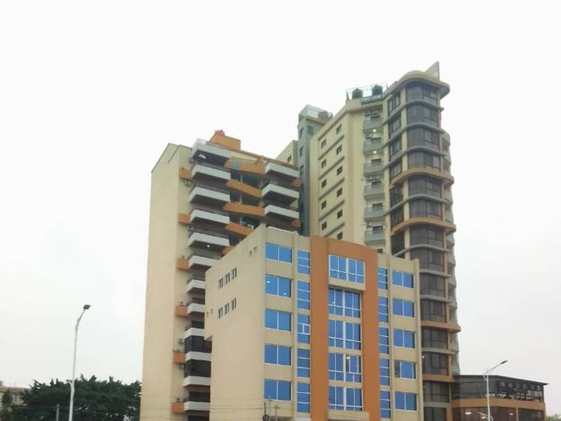 Les immeubles de Didace Kinwani sur le boulevard du 30 juin.