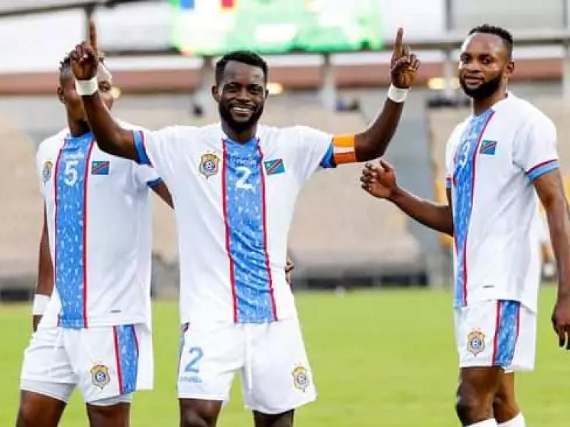 Djos Issama entouré de Peter Ikoyo et Boka Issaka lors éliminatoires du CHAN Algérie 2023. [Photo d'illustration]