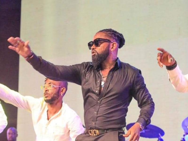 Ferré Gola en plein concert au palais de congrès de Sofitel Hôtel Ivoire d'Abidjan. [Photo d'illustration]