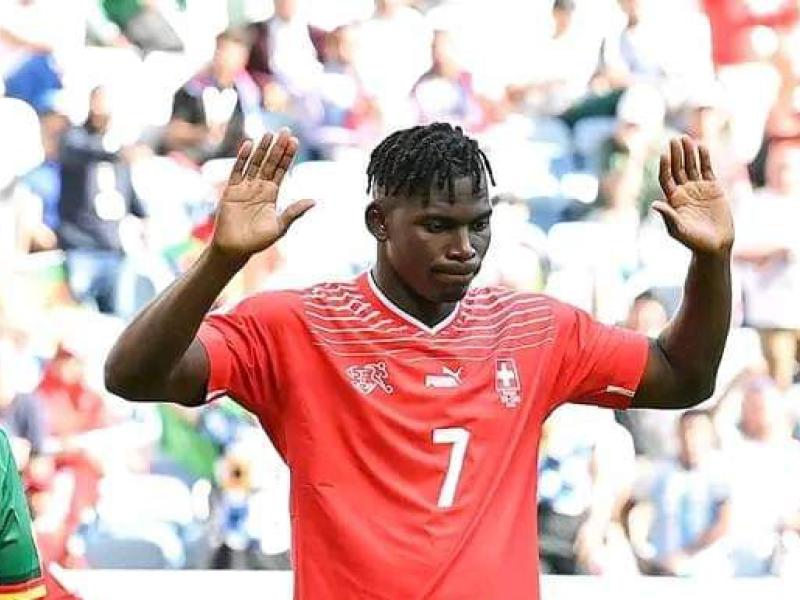Le buteur, Breel-Donald Embolo en pleine célébration de son but face au Cameroun.