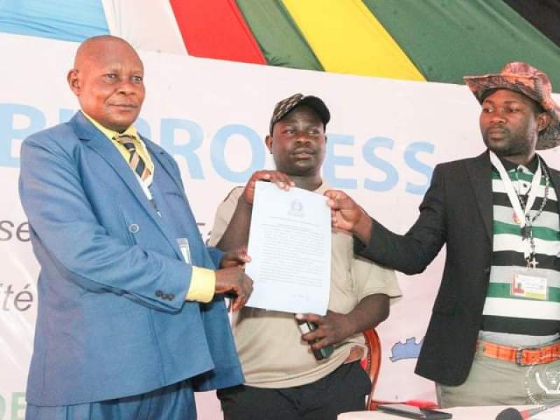 Les rebelles opérants en RDC brandissant l'accord de cessation des hostilités à l'occasion de Nairobi III