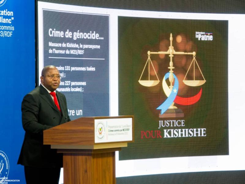 Le ministre des Droits Humains, Albert Fabrice Puela lors de la présentation du Libre Blanc sur l'agression avérée de la RDC par le Rwanda