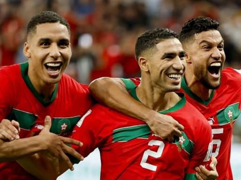Les joueurs marocains en pleine célébration d'un but.