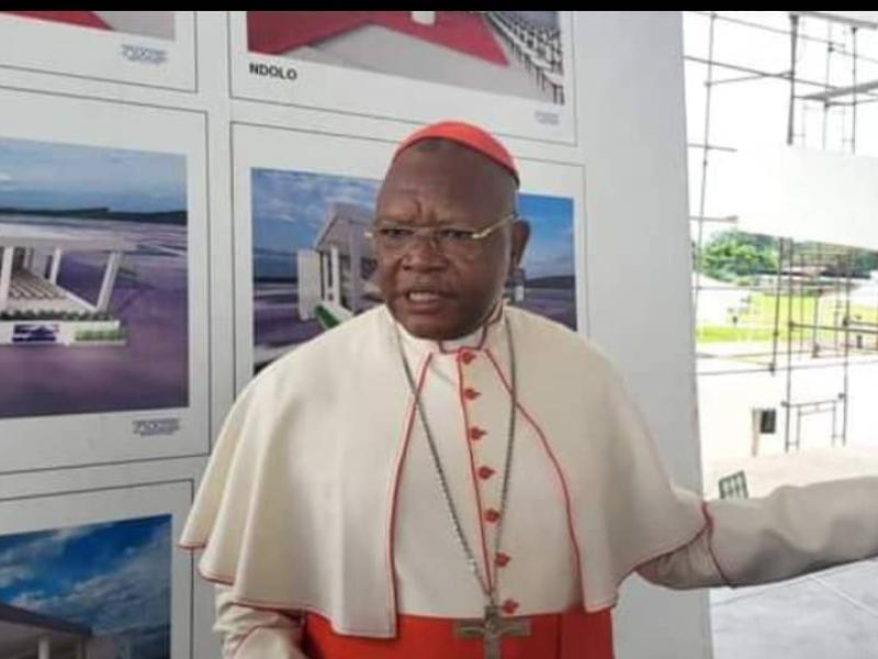 Le cardinal Fridolin Ambongo lors de sa visite au site de Ndolo