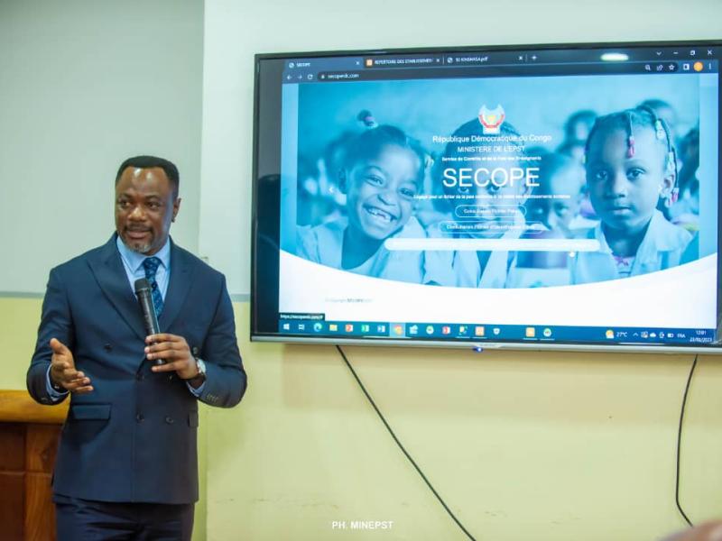 Tony Mwaba procède au lancement du Répertoire de référence des établissements scolaires publics mécanisés