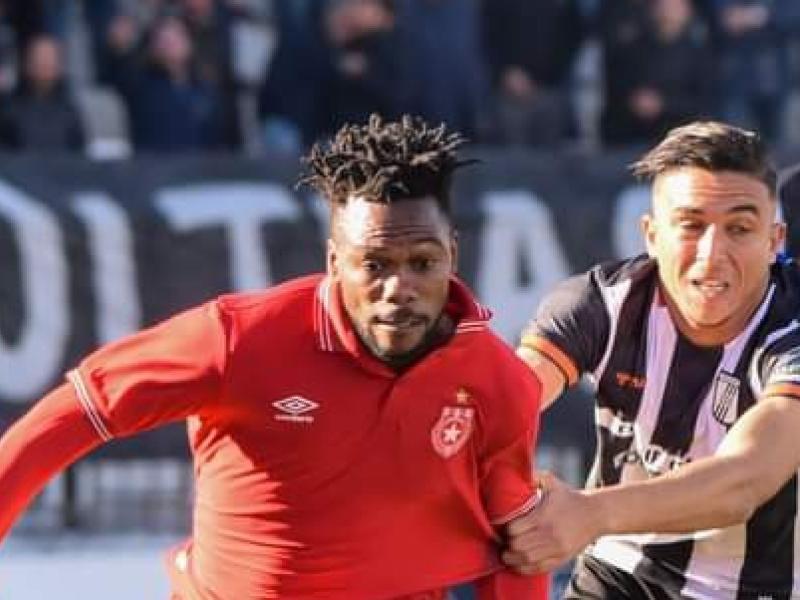 Vinny Bongonga en duel avec un joueur du CS Sfaxien. [Photo d'illustration]