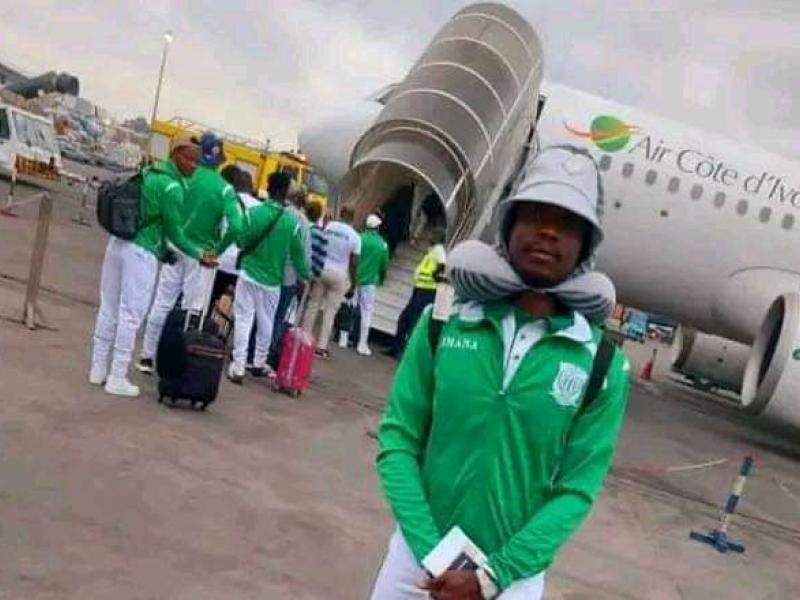 Les joueurs du DCMP à l'aéroport international de N'djili pour un voyage à Abidjan 