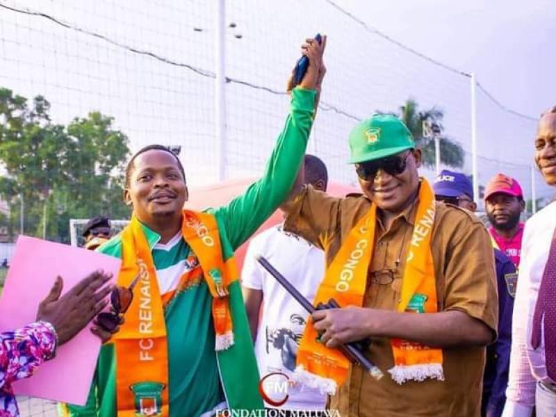 Deux membres du FC Renaissance, Médard Kankolongo et Billy Maluwa.