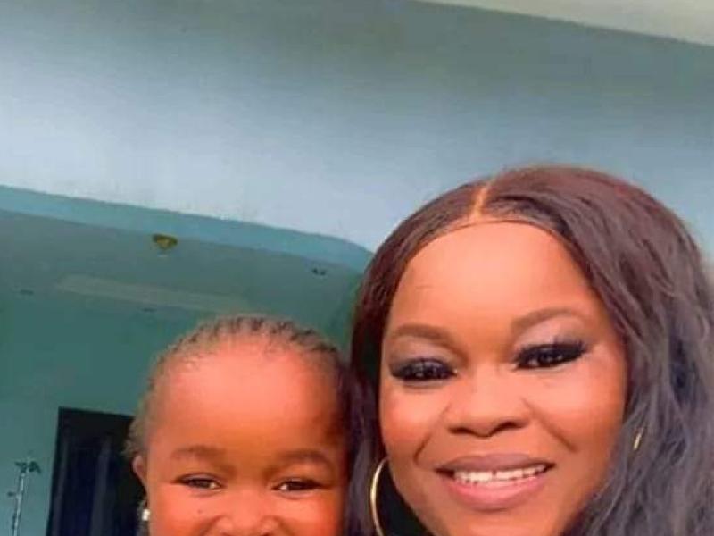 Ursule Peshanga et l'actrice nigériane, Ebube Obio