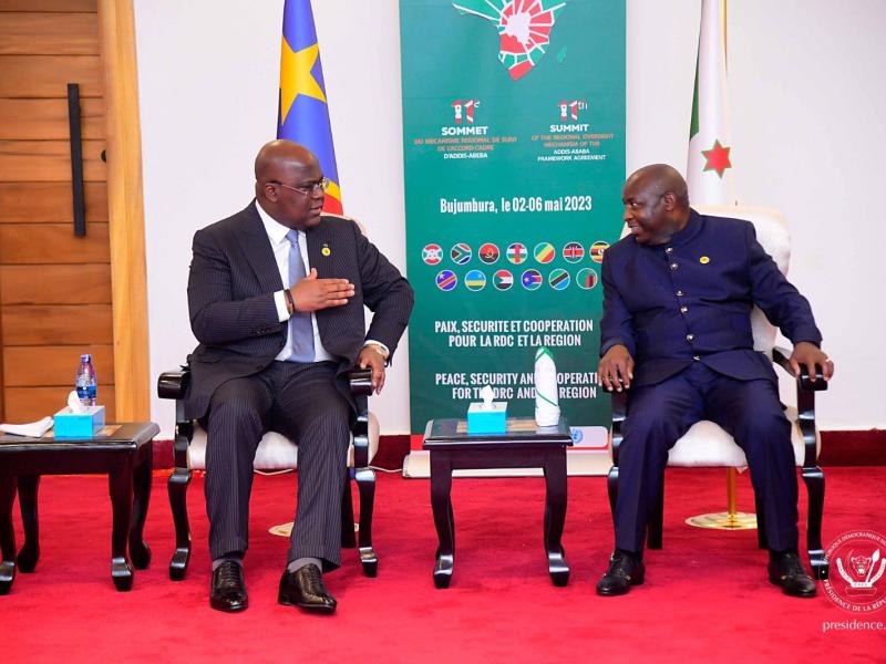 Le chef de l'État, Félix Tshisekedi et son homologue burundais Evariste Ndayishimiye à Bujumbura, samedi 06 mai