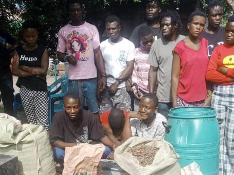 Des bandits arrêtés par la police nationale congolaise à Kasindi avec des drogues et matériels de ménage volés