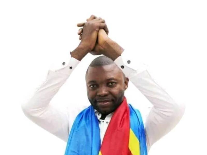 Me Papy Mbaki, cadre de Ensemble pour la République.