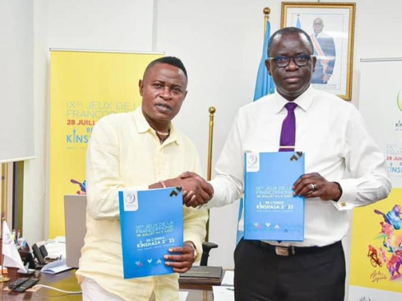 Reddy Amisi et Isidore Kwandja, directeur national des 9èmes Jeux de la francophonie.