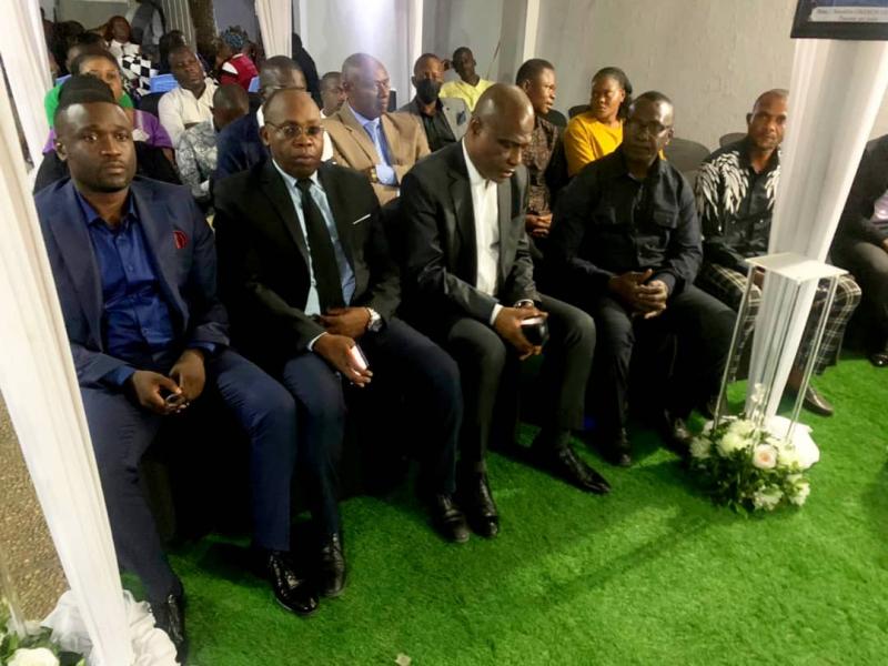 De gauche à droite, l'opposant Seth Kikuni, le SG Devos Kitoko et le président de l'ECIDE Martin Fayulu à la résidence de chérubin Okende.