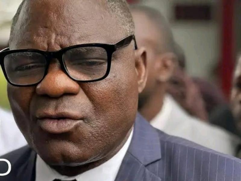 Le professeur Luzolo Bambi Lessa , ministre honoraire de la justice