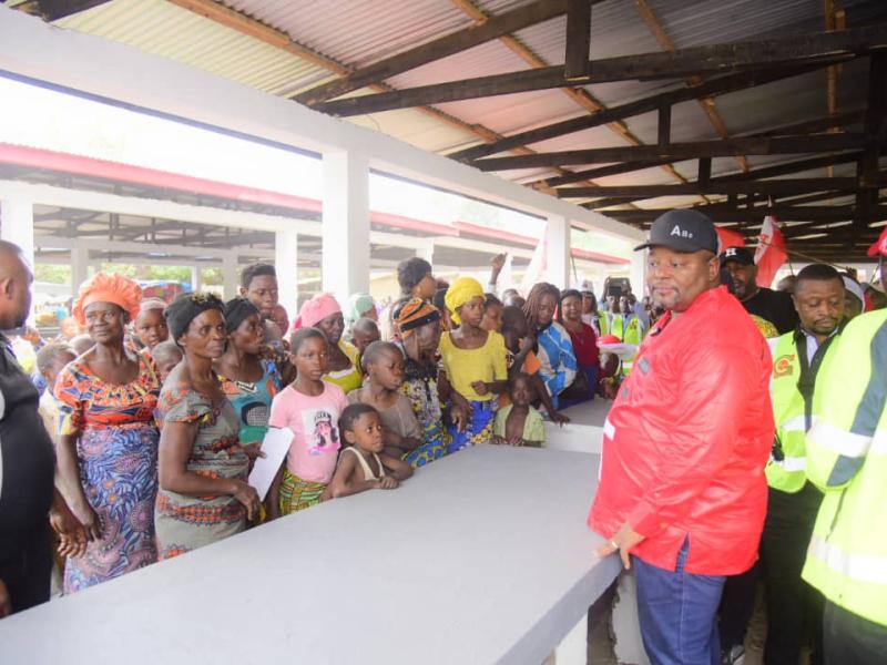 Aimé Boji Sangara après l'inauguration du marché de Rubimbi.