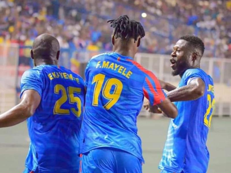 Edo Kayembe, Fiston Mayele et Chancel Mbemba en pleine célébration d'un but. [Photo d'illustration]