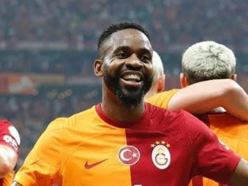 Cédric Bakambu en pleine célébration d'un but. [Photo d'illustration]
