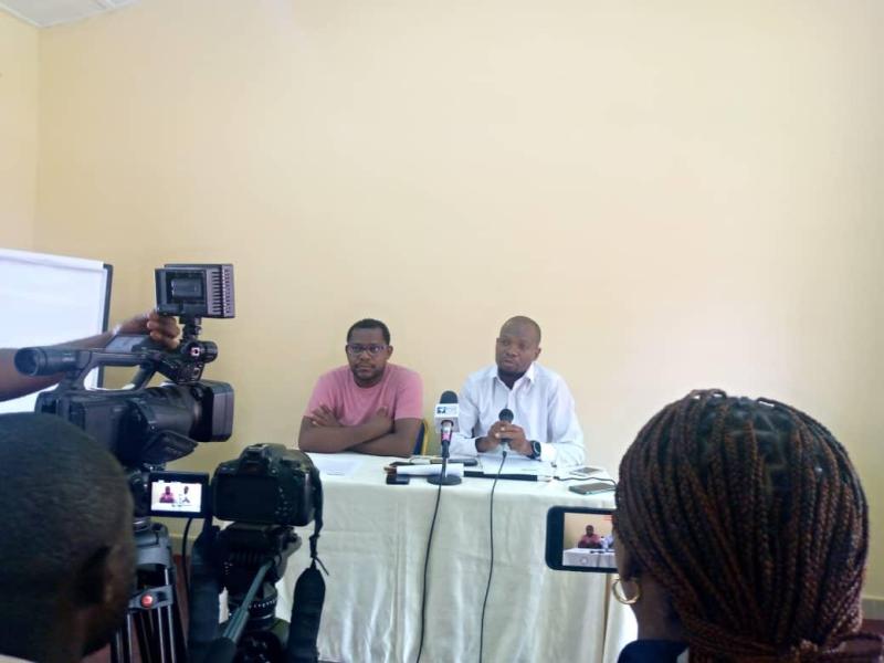 De gauche à droite , Jacques Isongo et Bienvenu Matumo, tous militants de la LUCHA