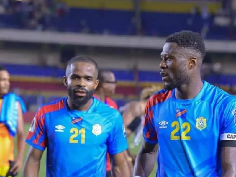 Gédéon Kalulu et Chancel Mbemba lors d'une rencontre des Léopards au Stade des Martyrs. [Photo d'illustration]