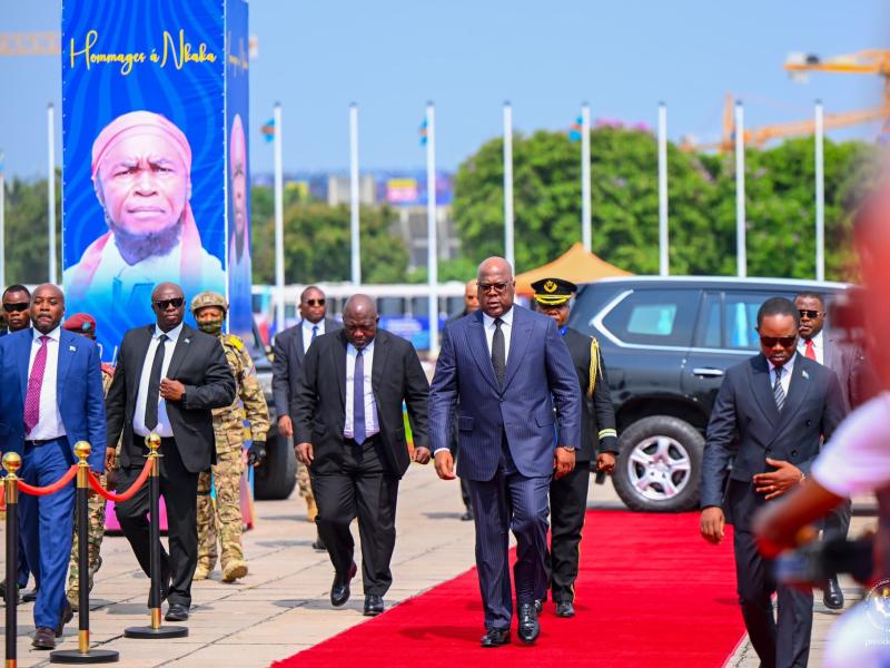 *Le chef de l'État, Félix Tshisekedi à la cérémonie solennelle des obsèques de Ne Muanda Nsemi au Palais du peuple*