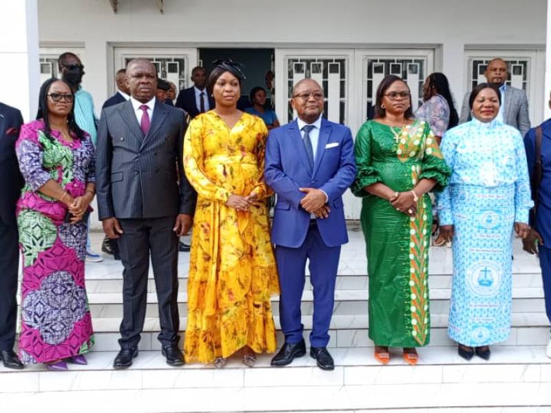 Le Président de la CNDH entouré de membres de la plénière de cette Institution d'appui à la démocratie