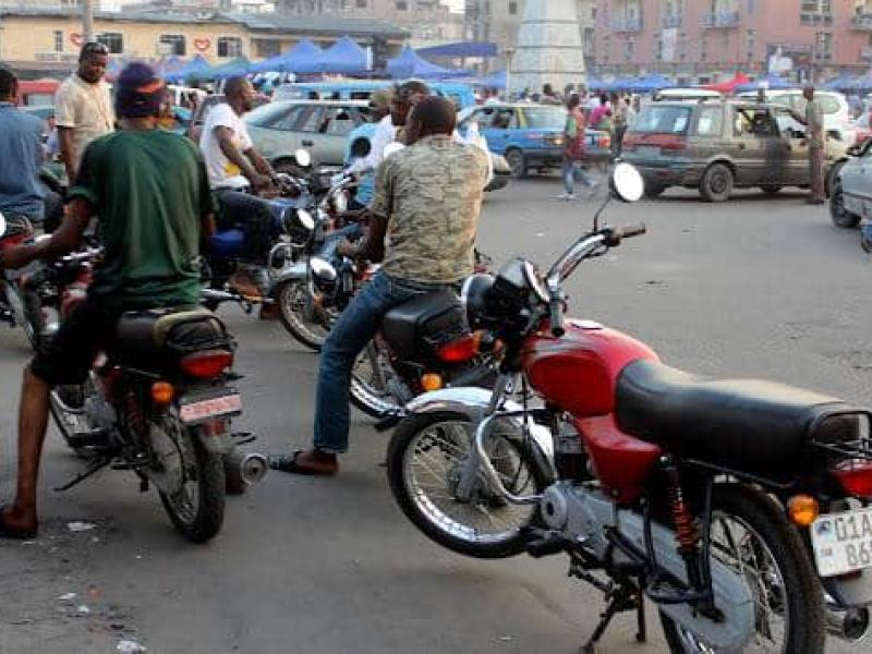 Taximen moto oeuvrant dans la ville de Goma [photo d'illustration]