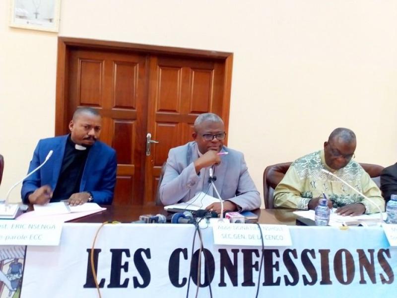 [De gauche à droite] Le Révérend Eric Sengha, Porte-parole de l'ECC et Mgr Donatien Nshole, porte-parole de la CENCO.
