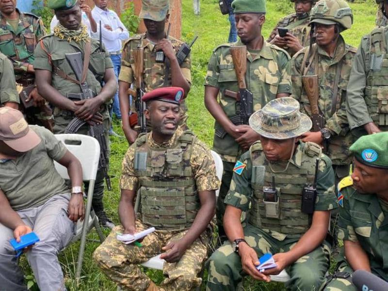 Quelques officiers militaires du mouvement du 23 mars lors de la remise du camp militaire de Rumangabo à la force régionale de l'EAC.