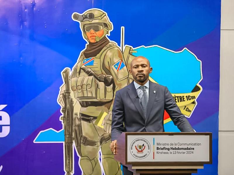 Patrick Muyaya, ministre de la communication et médias lors d'un briefing organisé à Kinshasa.