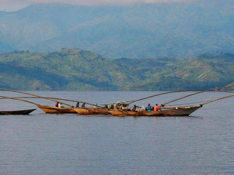 Le Lac Kivu, situé à la frontière de la RDC et du Rwanda, le plus dangereux des trois lacs méromictiques de l'Afrique [Photo d'illustration]