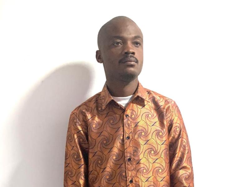 Lewis Yola Kasamba, chercheur en aval et contrat pétrolier