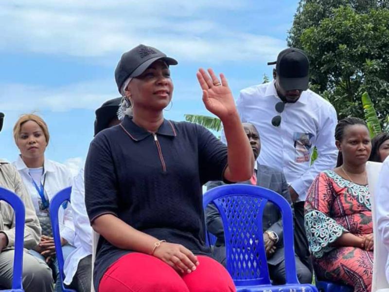 Marie Olive Lembe Kabila lors de sa visite à la population du Nord-Kivu