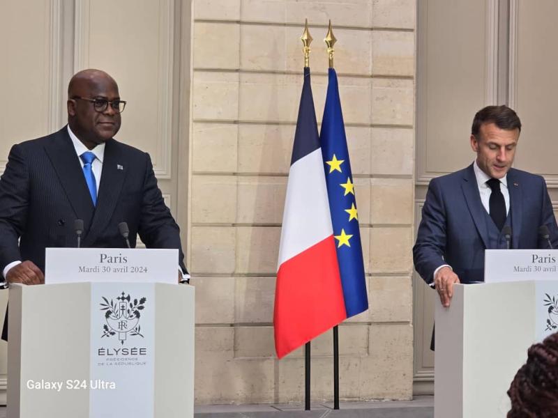 Tête-à-tête entre les Présidents Félix Antoine Tshisekedi et Emmanuel Macron au Palais de l'Elysée