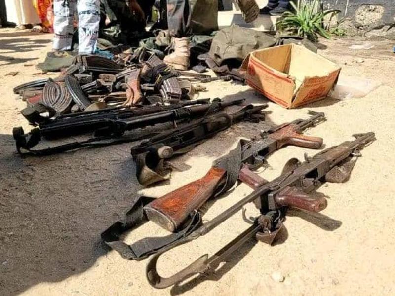 La présentation des effets militaires que détenaient 12 bandits opérant dans la ville de Goma [photo d'illustration