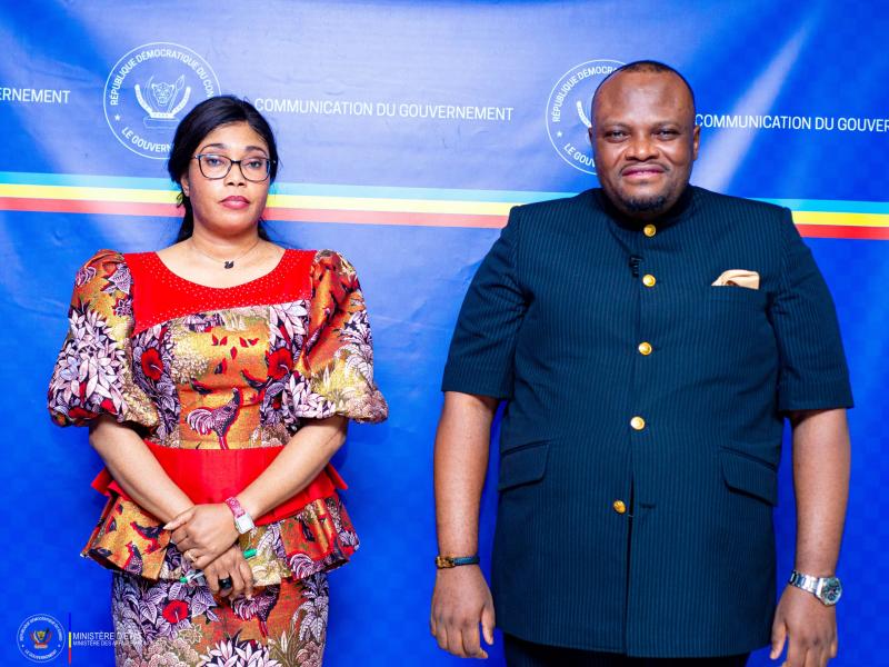 La ministre d'État, ministre en charge ded affaires étrangères Acacia Bandubola et le gouverneur de la ville de Kinshasa Daniel Bumba