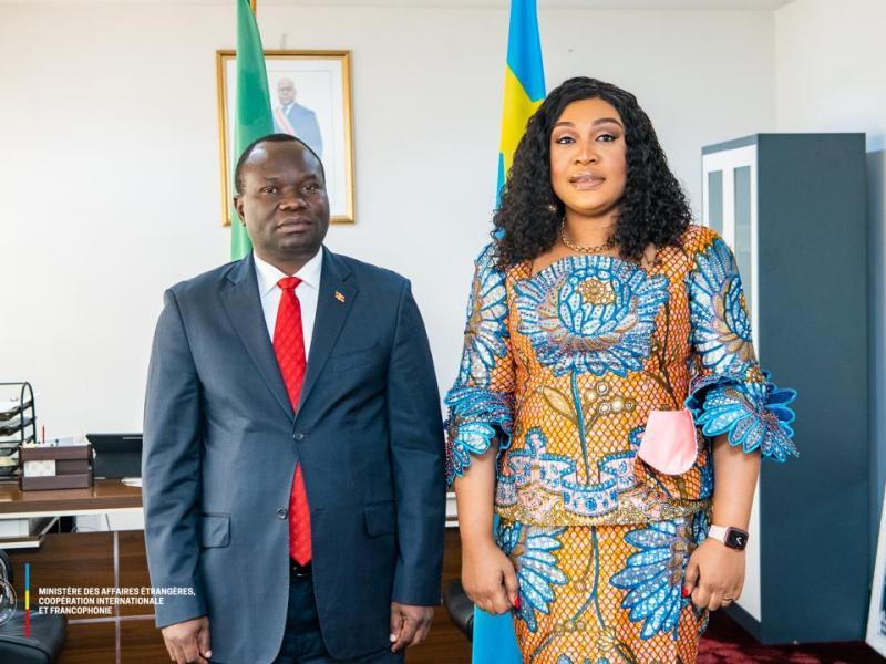 Rencontre ce vendredi 19 juillet 2024 entre Matata Twaha chargé d'affaires ougandais en RDC et Gracia Yamba Kazadi, ministre congolaise des affaires étrangères, coopération internationale et francophonie.